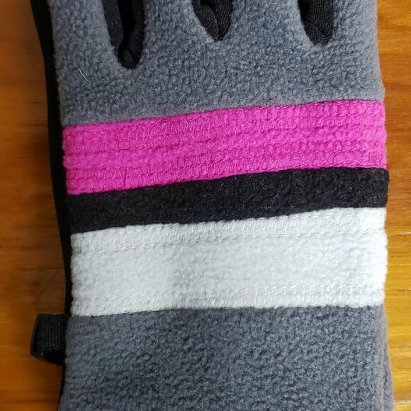 NEW T-MOBILE TUESDAY TOUCH SCREEN WINTER MANGENTA GREY GLOVES - Picture 3 of 4